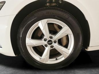 Audi A6 Saloon 2.0 TFSIe 50 Sport Plug-in S Tronic quattro 17.9kWh (299 ps) - R