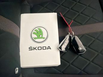Skoda Octavia 2.0 TDI vRS DSG (200 ps) - SMARTLINK - HEATED SEATS - BLUETOOTH