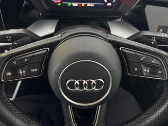 Audi A3 1.4 TFSIe 40 S line Sportback Plug-in S Tronic 13kWh (204 ps) - 