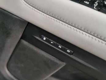 Land Rover Range Rover Evoque 1.5 P300e 12.2kWh R-Dynamic HSE Plug-in 4WD (309 ps) - LED - MER