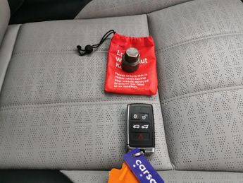 Land Rover Range Rover Evoque 1.5 P300e 12.2kWh R-Dynamic HSE Plug-in 4WD (309 ps) - LED - MER