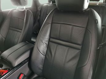 Land Rover Range Rover Evoque 1.5 P300e 12.2kWh R-Dynamic S Plug-in 4WD (309 ps) - HEATED LEAT