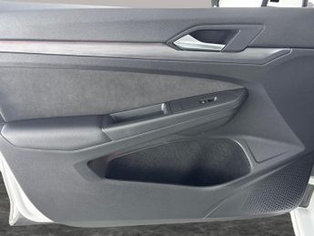 Volkswagen Golf 2.0 TDI Style DSG (150 ps) - BLIND SPOT ASSIST - BLUETOOTH - DIG