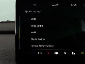 Skoda Enyaq iV 62kWh 60 (DC120kW) (179 ps) - KEYLESS START - PARK SENSORS