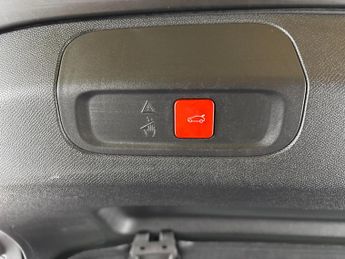 Peugeot 408 1.2 PureTech GT Fastback EAT (130 ps) - ACTIVE LANE ASSIST - KEY