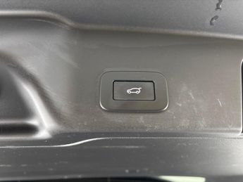 Land Rover Range Rover Evoque 2.0 D200 MHEV R-Dynamic SE 4WD (204 ps) - CARPLAY - KEYLESS ENTR