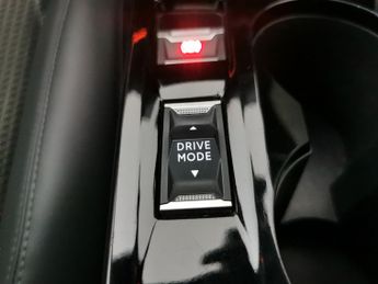 Peugeot E-2008 50kWh GT (7kW Charger) (136 ps) - REVERSE CAM - NAV - HEATED SEA