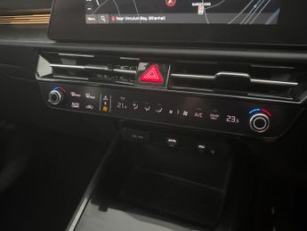 Kia Niro 64.8kWh 4 (201 bhp) - REVERSE CAM - NAV - HEATED SEATS