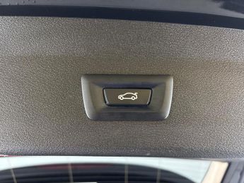 BMW X1 2.0 20i xLine xDrive (178 ps) - CARPLAY - PARK ASSIST - LED