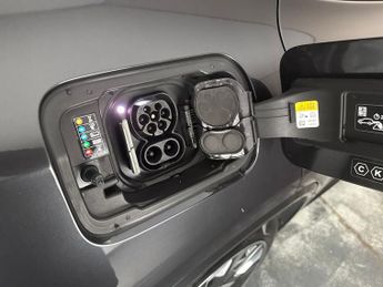 BMW iX3 80kWh M Sport Pro (286 ps) - GESTURE CONTROL - HUD - PARK ASSIST