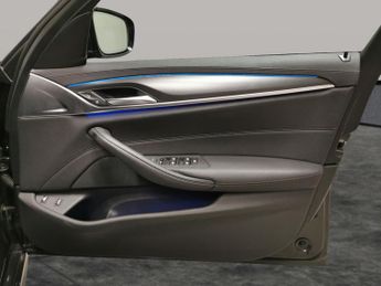 BMW 5 Series 2.0 530e 12kWh M Sport Plug-in Steptronic (292 ps) - LED HEADLIG