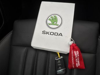 Skoda Superb 1.4 TSI iV 13kWh SE L Plug-in DSG (218 ps) - LED - SMARTLINK - N