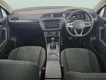 Volkswagen Tiguan 2.0 TDI Elegance DSG (150 ps) - PARK ASSIST - LED - REVERSE CAM