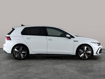 Volkswagen Golf 2.0 TDI GTD DSG (200 ps) - HEATED STEERING - BLIND SPOT ASSIST