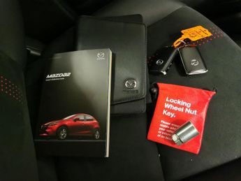 Mazda Mazda2 1.5 SKYACTIV-G Homura Aka (90 ps) - HEATED SEATS - NAV - LANE DE