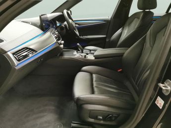 BMW 5 Series 2.0 530e 12kWh M Sport Plug-in Steptronic (292 ps) - LED HEADLIG