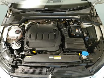 Volkswagen Golf 2.0 TDI GTD DSG (200 ps) - HEATED STEERING - BLIND SPOT ASSIST