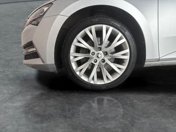 Skoda Superb 1.4 TSI iV 13kWh SE L Plug-in DSG (218 ps) - LED - SMARTLINK - N