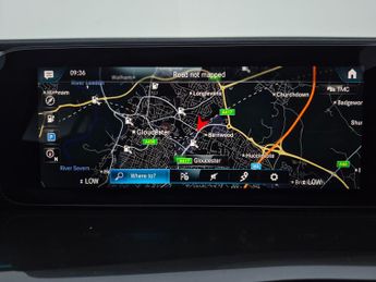 Mercedes-Benz EQC EQC 400 80kWh AMG Line 4MATIC (408 ps) - HEATED LEATHER - COMFOR