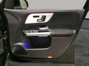 Mercedes-Benz EQA EQA 250+ 70.5kWh AMG Line (Premium) (190 ps) - ADAPTIVE LIGHTS