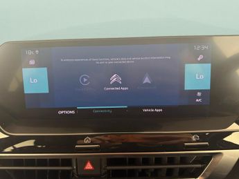 Citroen e-C4 50kWh Shine Plus (136 ps) - HEATED STEERING - BLIND SPOT ASSIST 