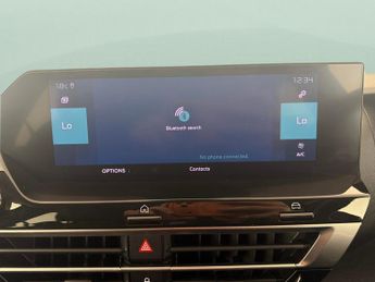 Citroen e-C4 50kWh Shine Plus (136 ps) - HEATED STEERING - BLIND SPOT ASSIST 