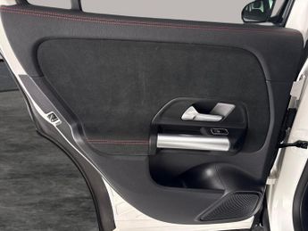 Mercedes-Benz EQA EQA 250+ 70.5kWh AMG Line (190 ps) - NAV - ALCANTARA - MIRROR PA