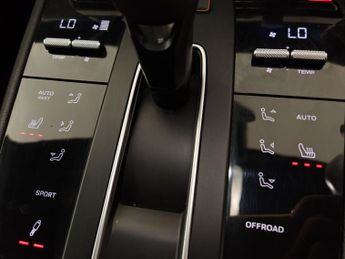 Porsche Macan 2.9T V6 S PDK 4WD (380 ps) - LANE DEPARTURE  - CRUISE - PADDLE S