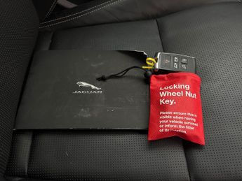 Jaguar I-PACE 400 90kWh HSE Black 4WD (400 ps) - ADAPT CRUISE - CARPLAY - KEYL