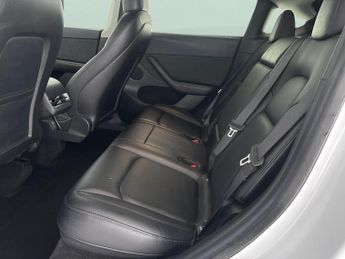 Tesla Model Y (Dual Motor) Long Range 4WDE (384 bhp) - LED - REVERSE CAM - NAV