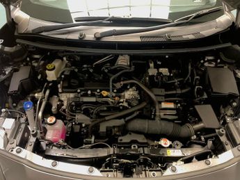Toyota Yaris Cross 1.5 VVT-h Design E-CVT (116 ps) - LANE DEPARTURE ALERT - BLUETOO