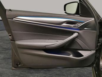BMW 5 Series 2.0 530e 12kWh M Sport Plug-in Steptronic (292 ps) - LED HEADLIG