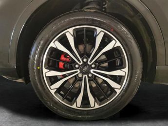 Ford Kuga 2.5 Duratec 14.4kWh ST-Line X Edition Plug-in CVT (225 ps) - REV