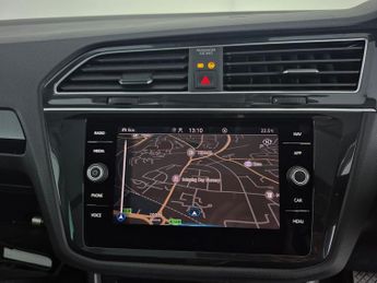 Volkswagen Tiguan 2.0 TDI Elegance DSG (150 ps) - PARK ASSIST - LED - REVERSE CAM