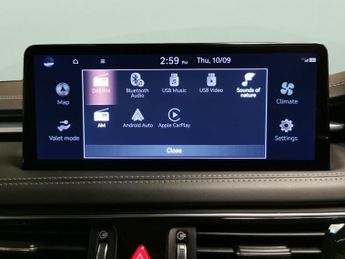 Genesis G70 2.2D Premium Line Auto - REVERSE CAM - NAV - LEATHER