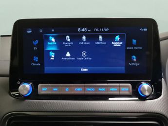 Hyundai Kona 64kWh Premium (10.5kW Charger) (204 ps) - HEATED SEATS - HEATED 