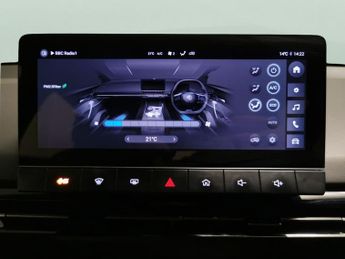 MG Mg4 51kWh SE (170 ps) - FABRIC - BLACK - CARPLAY - LED
