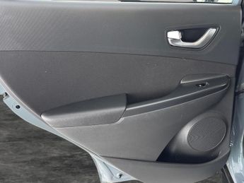 Hyundai Kona 1.6 h-GDi SE Connect DCT (141 ps) - REVERSE CAM - BLUETOOTH - CR
