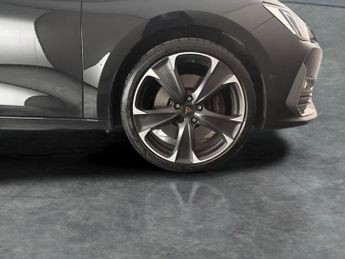 Cupra Leon 1.4 eHybrid 12.8kWh VZ2 Plug-in DSG (245 ps) - REVERSE CAM - NAV