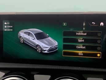 Mercedes-Benz CLA 1.3 CLA180 AMG Line Coupe 7G-DCT (136 ps) - KEYLESS ENTRY - APPL
