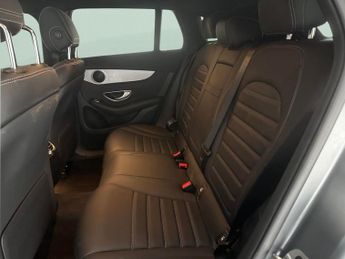 Mercedes-Benz EQC EQC 400 80kWh AMG Line (Premium) 4MATIC (408 ps) - REVERSE CAM -