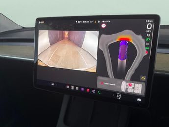 Tesla Model Y SUV RWD (346 ps) - HEATED STEERING - BLIND SPOT ASSIST - WIFI