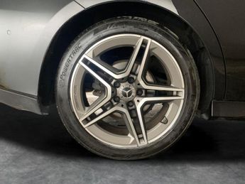 Mercedes-Benz CLA 1.3 CLA180 AMG Line Coupe 7G-DCT (136 ps) - KEYLESS ENTRY - APPL
