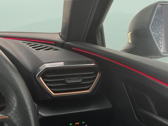 Cupra Leon 1.4 eHybrid 12.8kWh VZ2 Plug-in DSG (245 ps) - REVERSE CAM - NAV