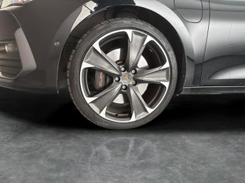 Cupra Leon 1.4 eHybrid 12.8kWh VZ2 Plug-in DSG (245 ps) - REVERSE CAM - NAV