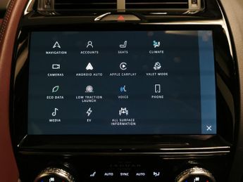 Jaguar E-pace 1.5 P300e 12.17kWh R-Dynamic SE Plug-in AWD (309 ps) - CARPLAY -
