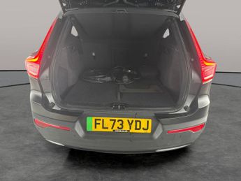 Volvo XC40 Recharge 69kWh Plus RWD (238 ps) - KEYLESS ENTRY - PARK ASSIST -