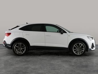 Audi Q3 1.5 TFSI CoD 35 Black Edition Sportback S Tronic (150 ps) - BLAC