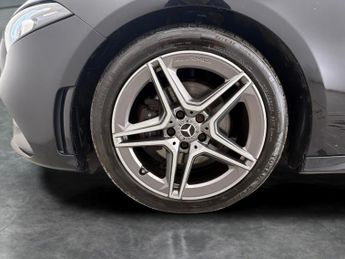 Mercedes-Benz A Class 1.3 A200 AMG Line 7G-DCT (163 ps) - HEATED LEATHER - COMFORT PAC