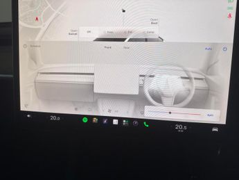 Tesla Model Y SUV RWD (346 ps) - HEATED STEERING - WIFI - BLIND SPOT ASSIST